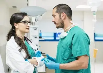 When doctors and nurses can disclose and discuss errors, hospital mortality rates decline